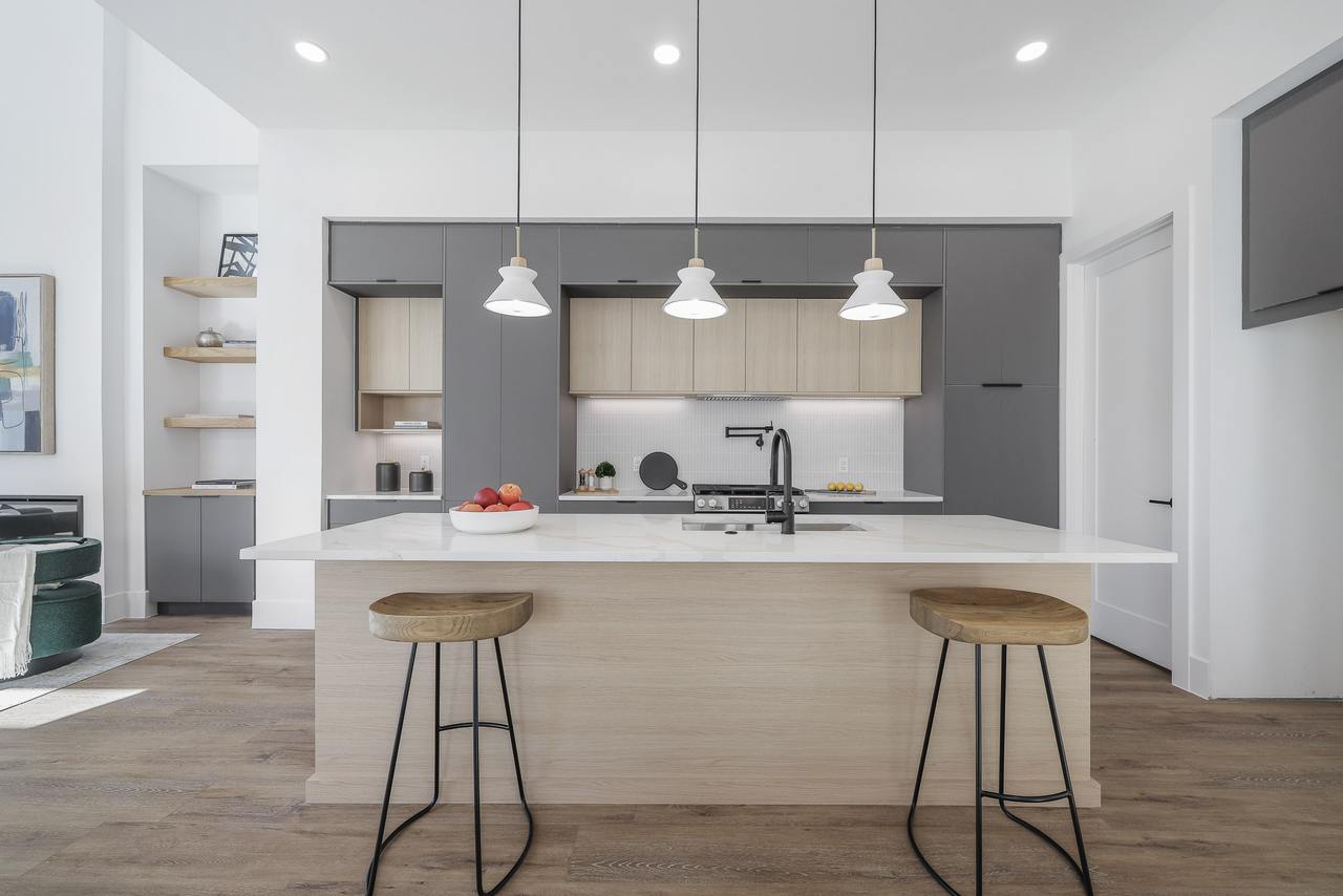 Chef's kitchen