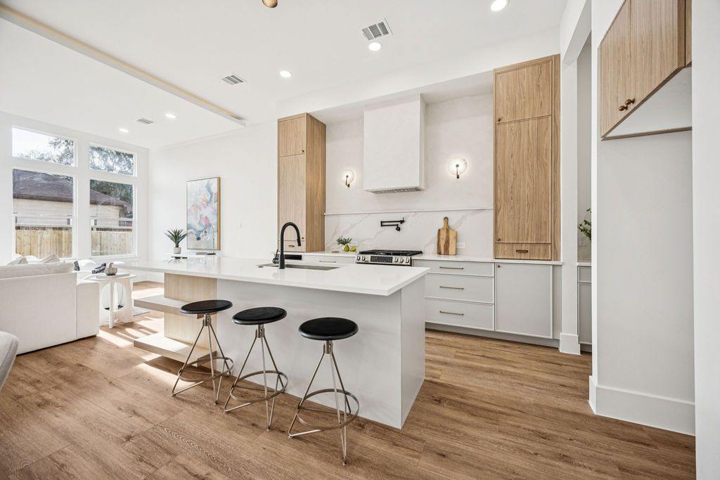 Kitchen & island