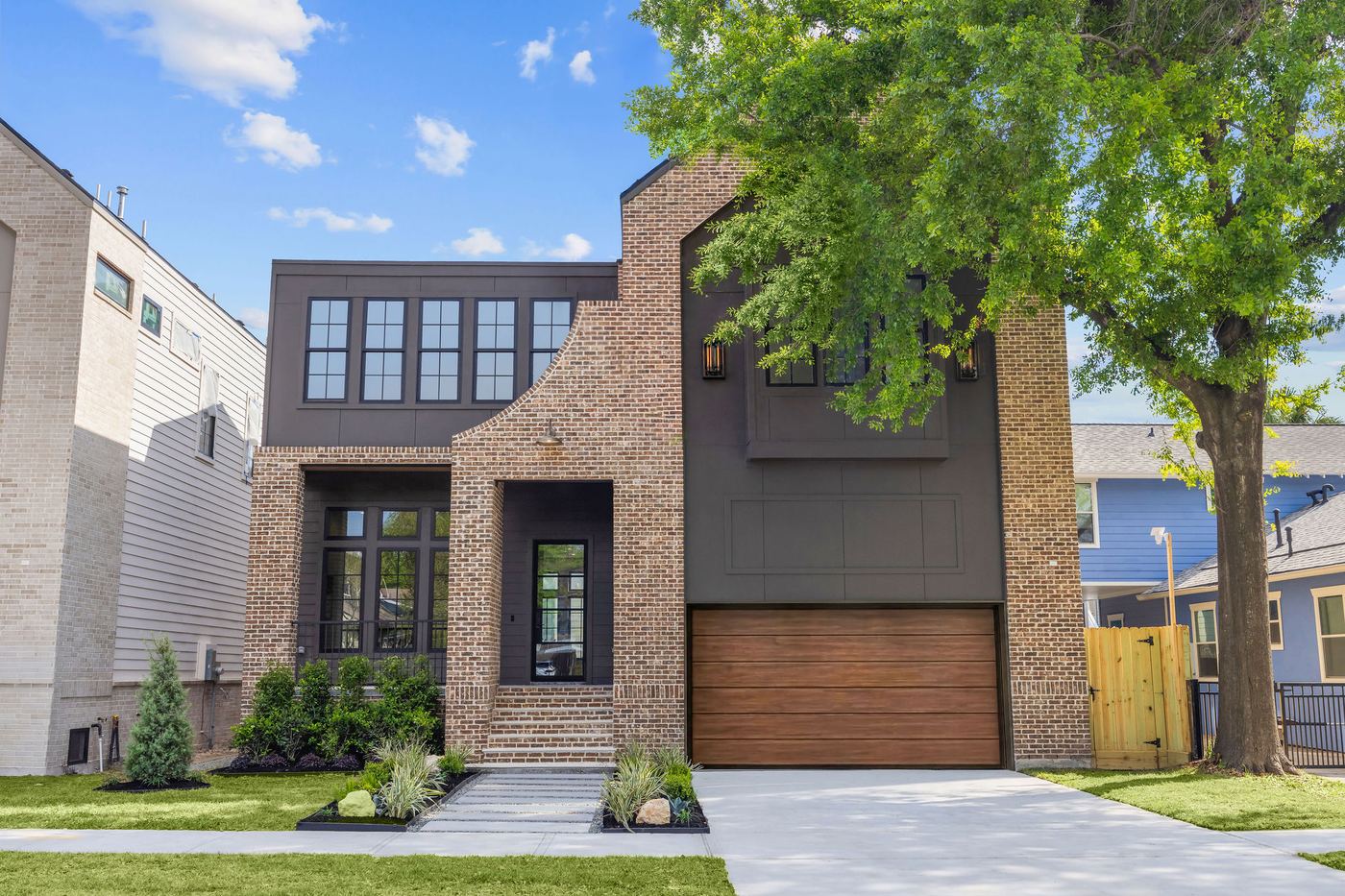 616 Ridge — façade
