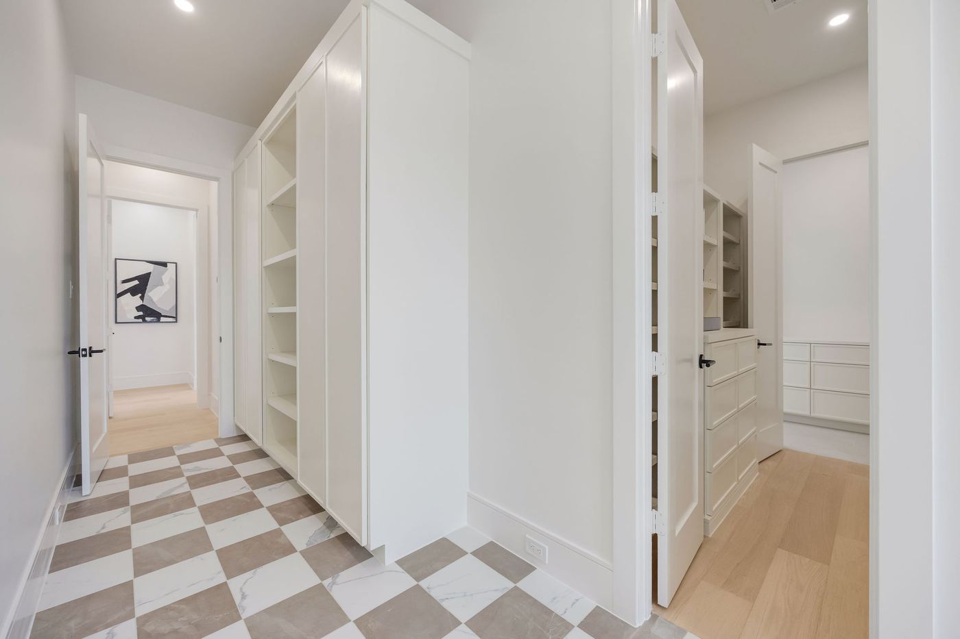 Walk-in closet